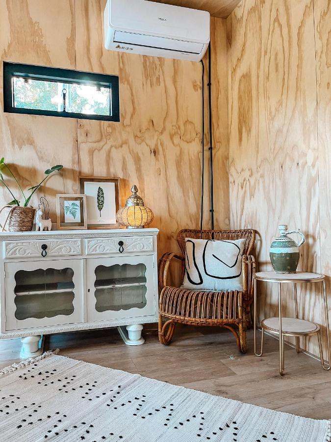 לינה וארוחת בוקר Sadu Elysian Fields - The Island Tiny House מראה חיצוני תמונה