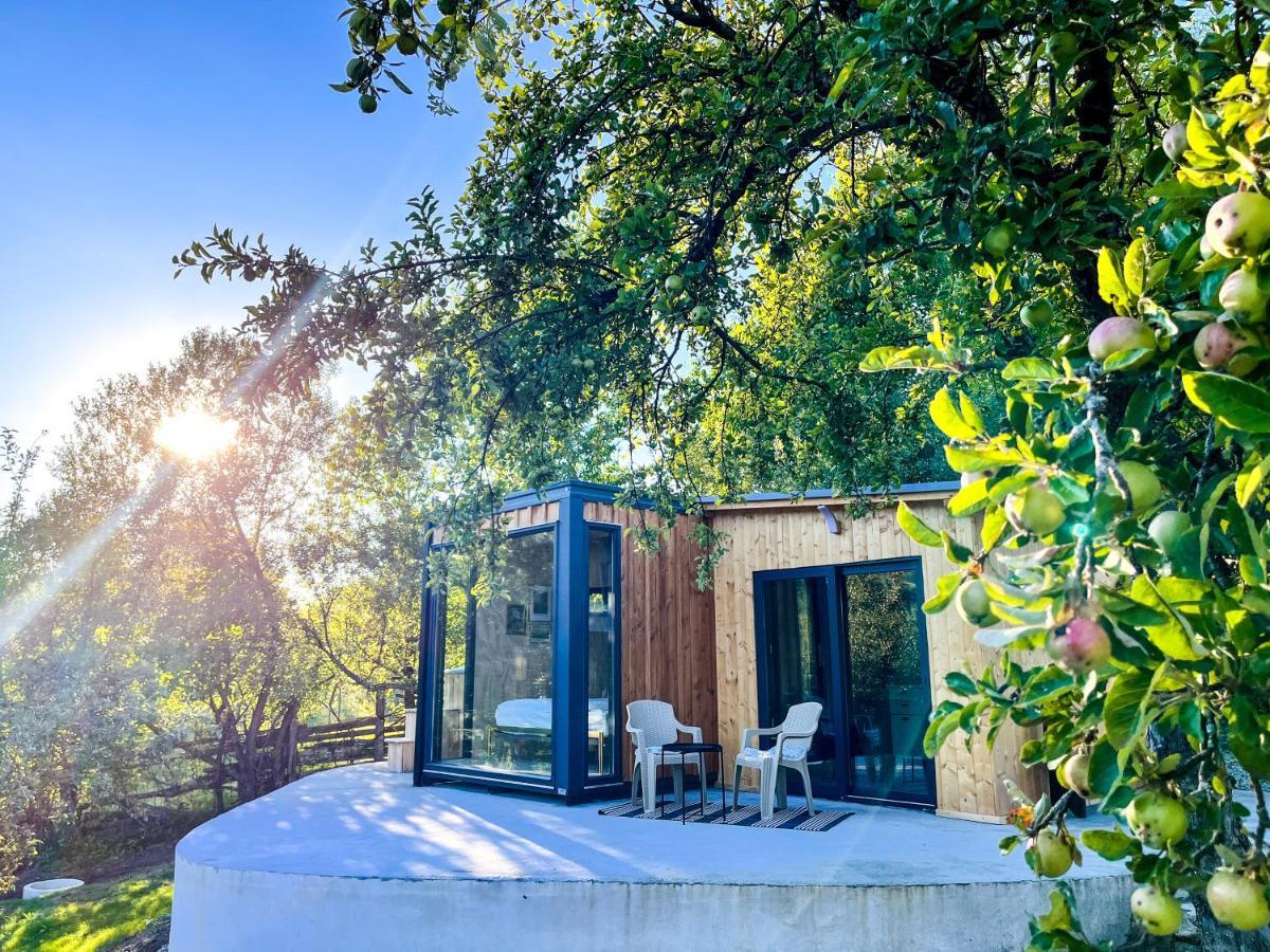 לינה וארוחת בוקר Sadu Elysian Fields - The Island Tiny House מראה חיצוני תמונה